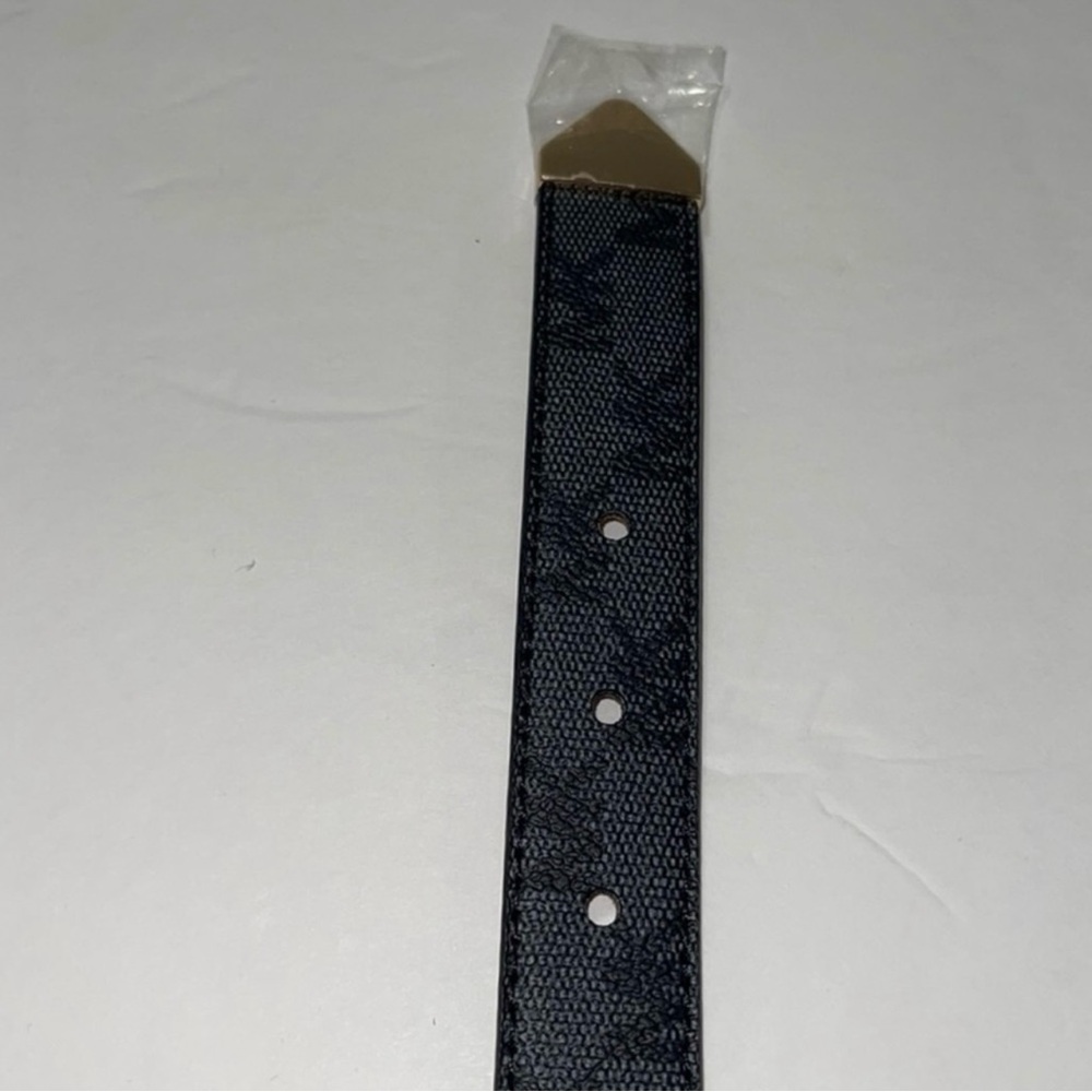 Michael Kors Women’s Gold-tone square buckle MK logo printed Belt. NWT Sz Small - Picture 7 of 14